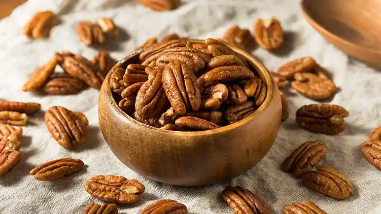 can you feed pecans to your pets